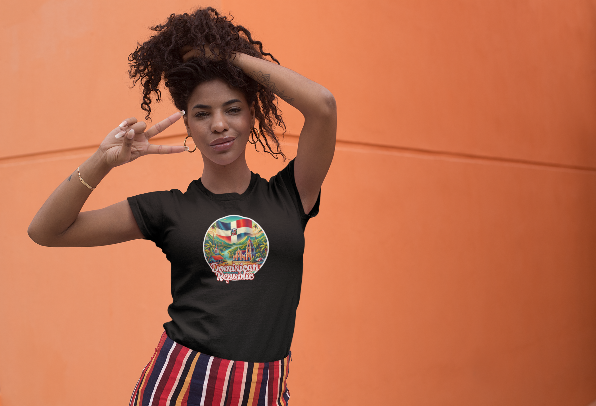 Dominican Republic Portrait Women's Favorite Tee